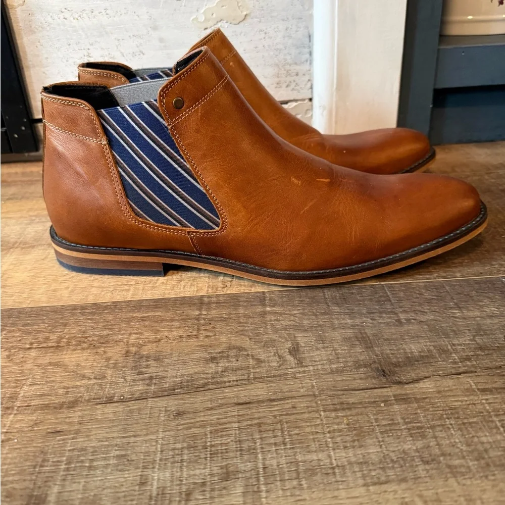 Elegant Tan Leather Slip-On Loafers - Picture 6 of 10